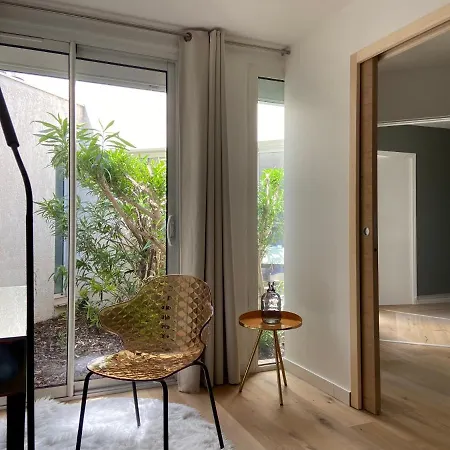 Willa 350 Rue Bonadona